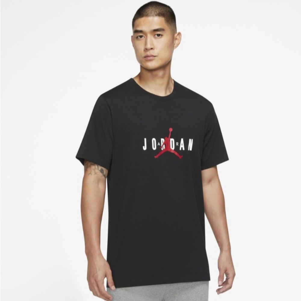 Jordan Air Size Small Stretch Short Sleeve Crew